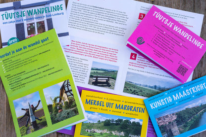 Een Tûutsje Wandelinge - 5 uitvouwbare wandelroutes met omgevingsinformatie